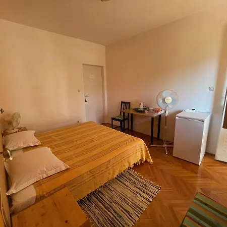 Hvar - Double Bedroom With Private Bathroom Guest house *