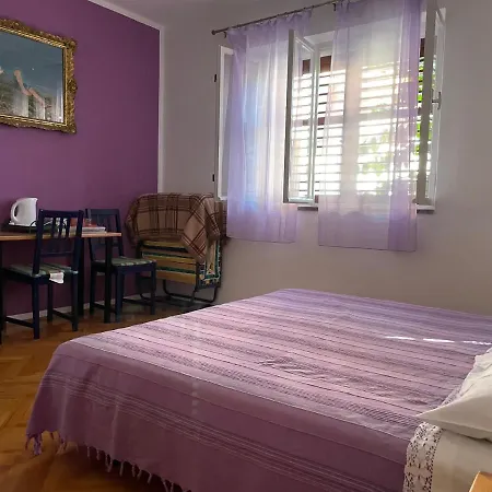 Hvar - Double Bedroom With Private Bathroom