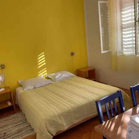 Guest house Hvar - Double Bedroom With Private Bathroom