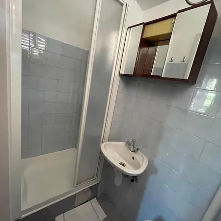 Guest house Hvar - Double Bedroom With Private Bathroom