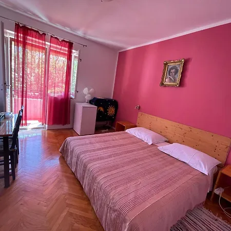 S3 - Double With Private Bathroom Next Door In On Hvar Gasthof 3*
